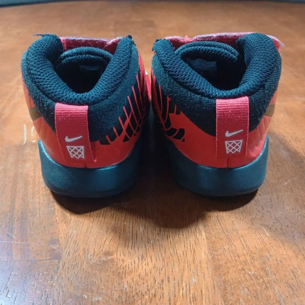 Nike Team Hustle Toddler 8C Tennis Shoes Sneakers Adjustable Strap Red Black Mid